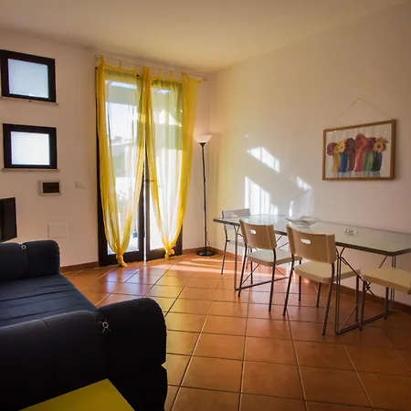 Apartment Case Di *