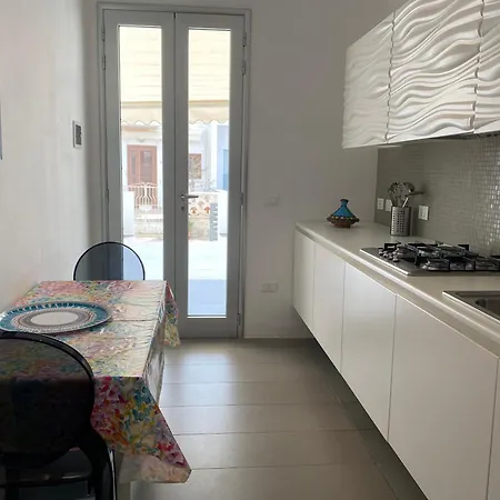 Apartment Case Di *